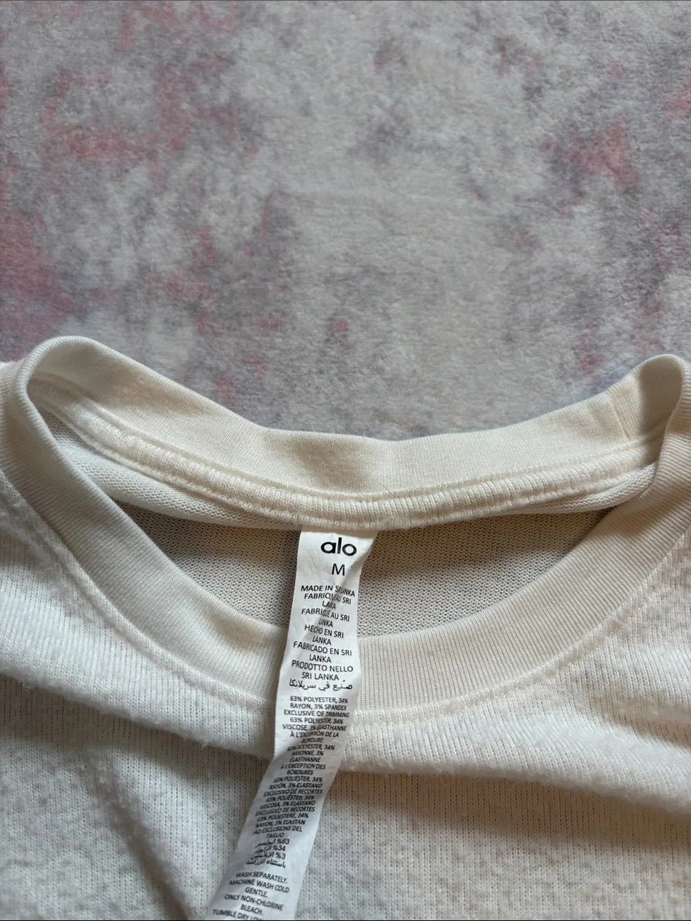 ALO women’s Cream Crewneck Sweater